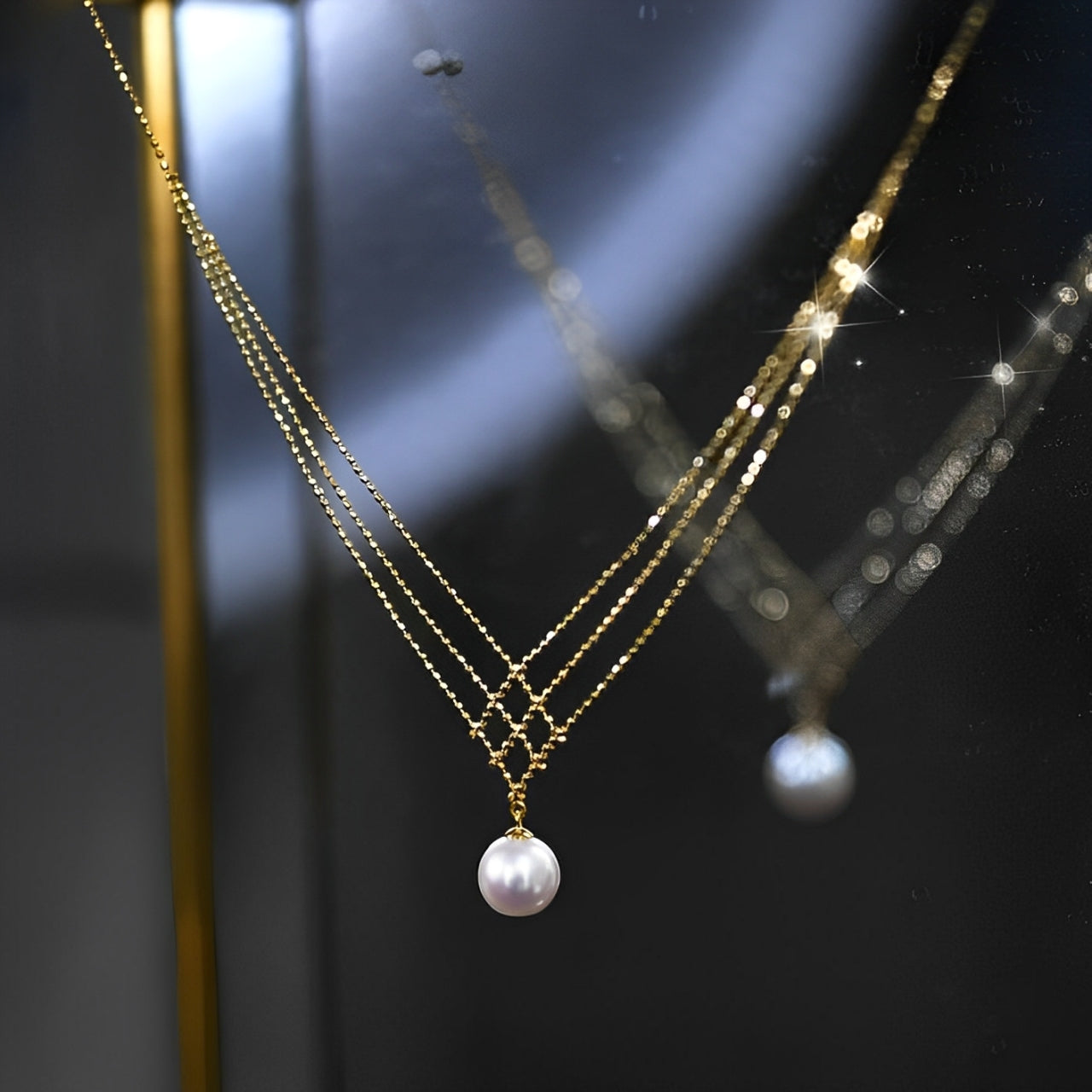 Icon pearl necklace