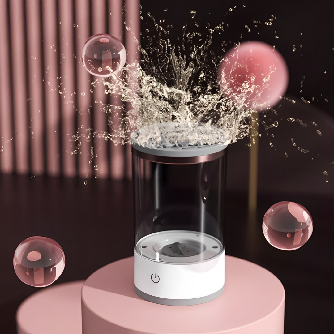 Automatic makeup brush cleaner