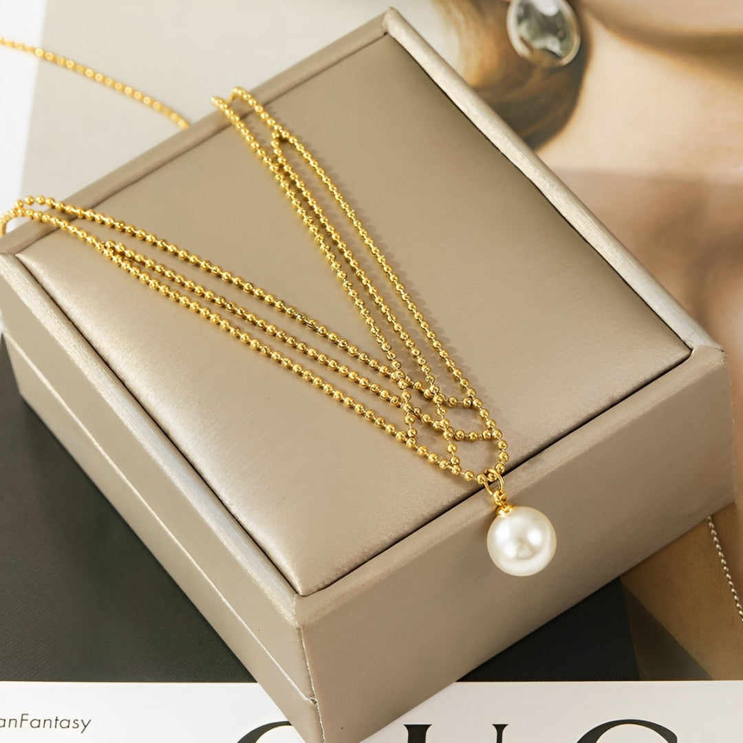 Icon pearl necklace